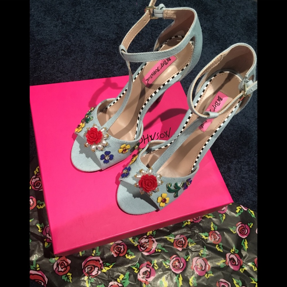 💵★FAST SHIPPING★💵 Betsy Johnson Lenox Denim 👠